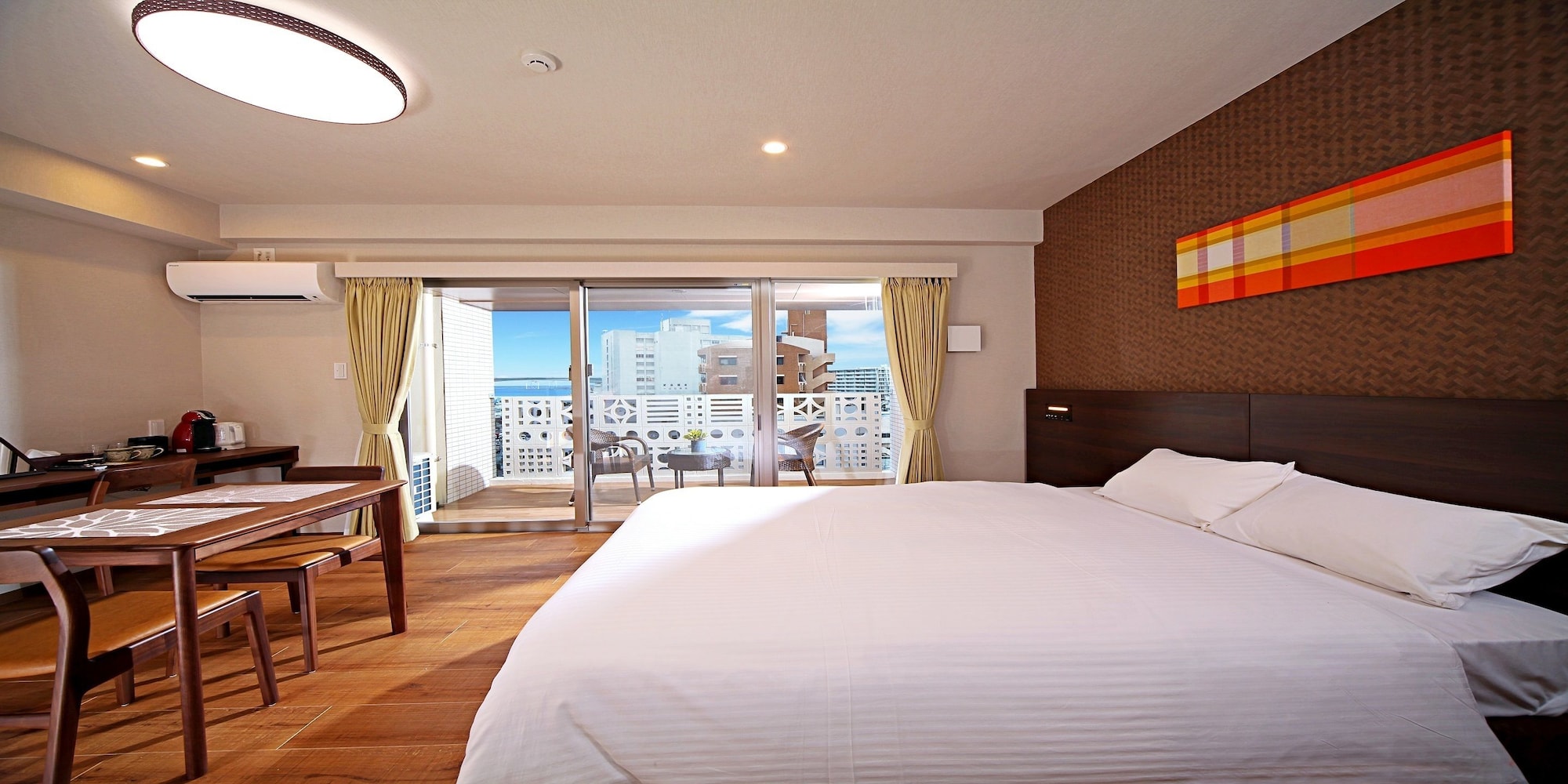 SmartCondo Tomari - carbon neutral hotel in Naha