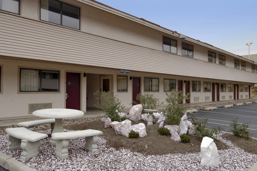 Red Roof Inn Harrisburg Hershey - photo 24