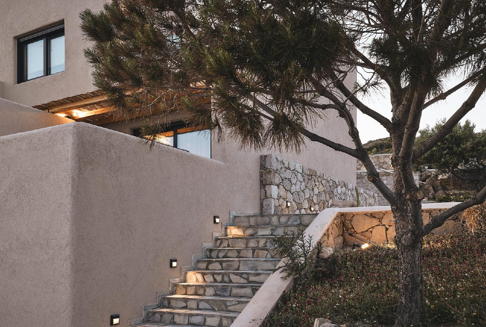 Vigla Studios - carbon neutral hotel in Provatas