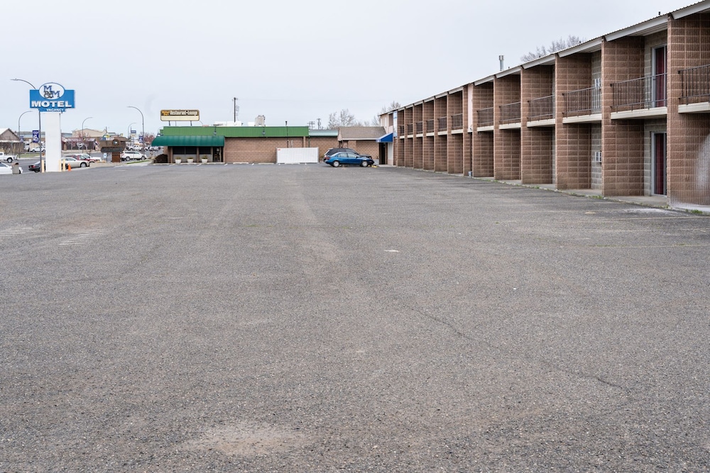 M&M Motel - photo 28