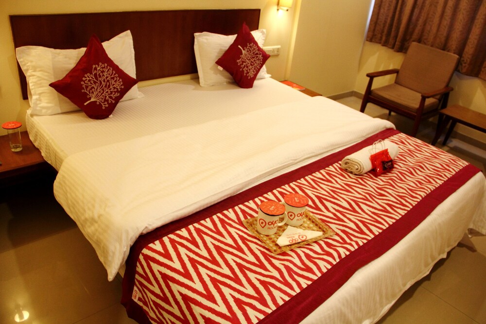 Hotel Gulmohr - last minute hotel in Pune