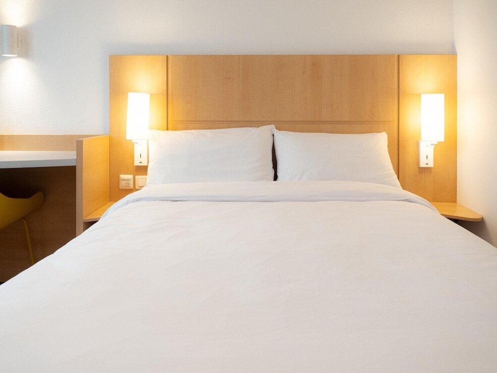 B&B Hotel Kielce Centrum — Kielce — photo 4