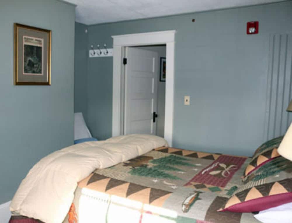 Wildcat Inn & Tavern - photo 9