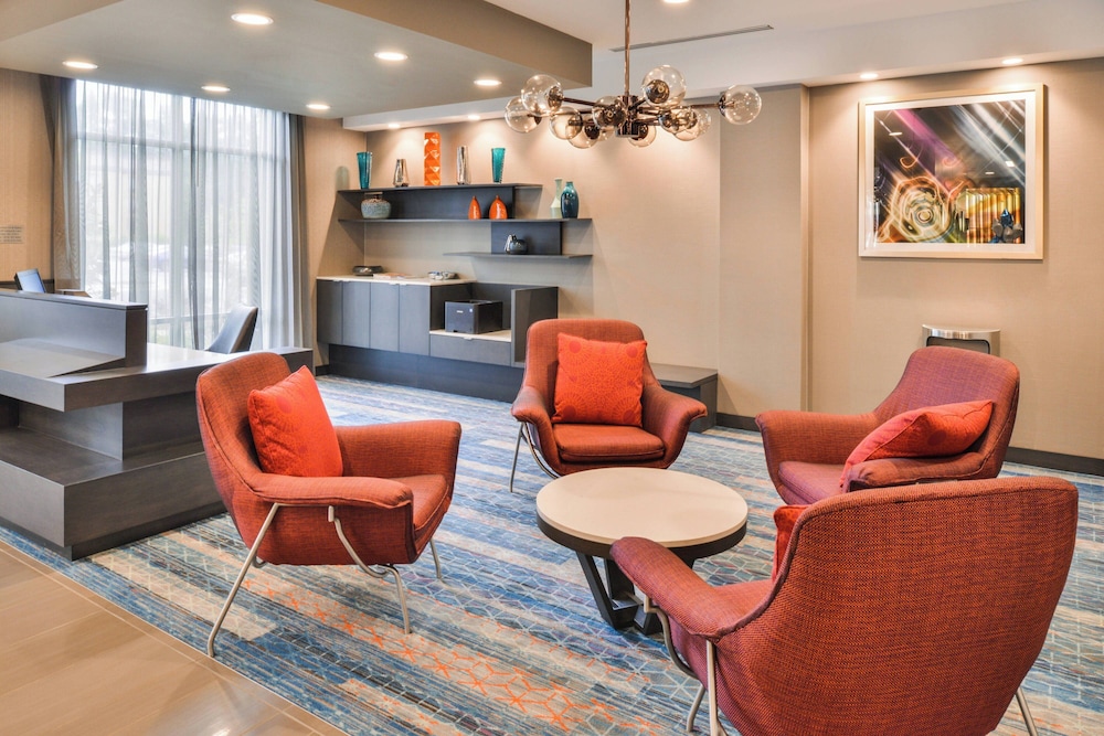 Fairfield Inn & Suites by Marriott Raleigh Cary - photo 3