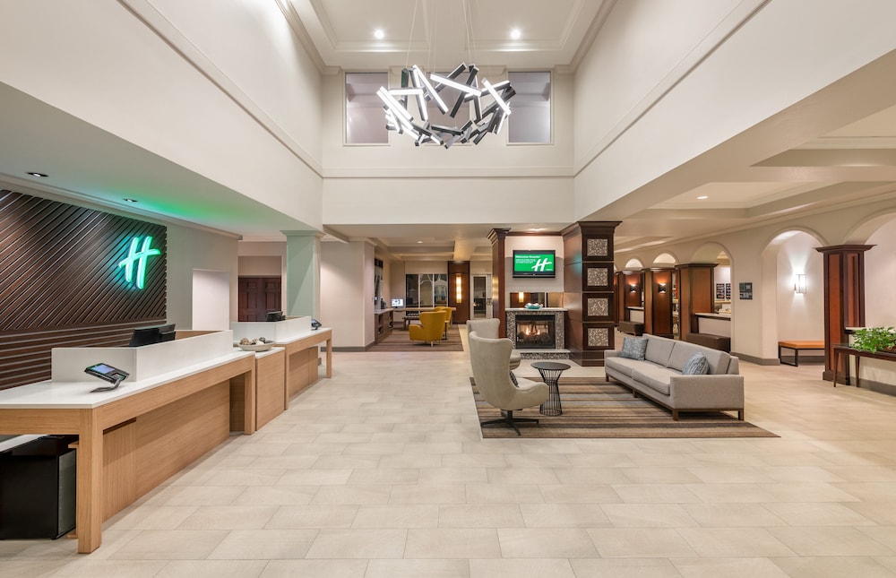 Holiday Inn Hotel & Suites Orange Park by IHG - carbon neutral hotel in Orange Park