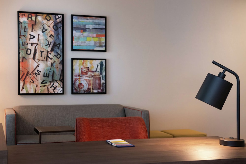Hampton Inn & Suites Buena Park - photo 12