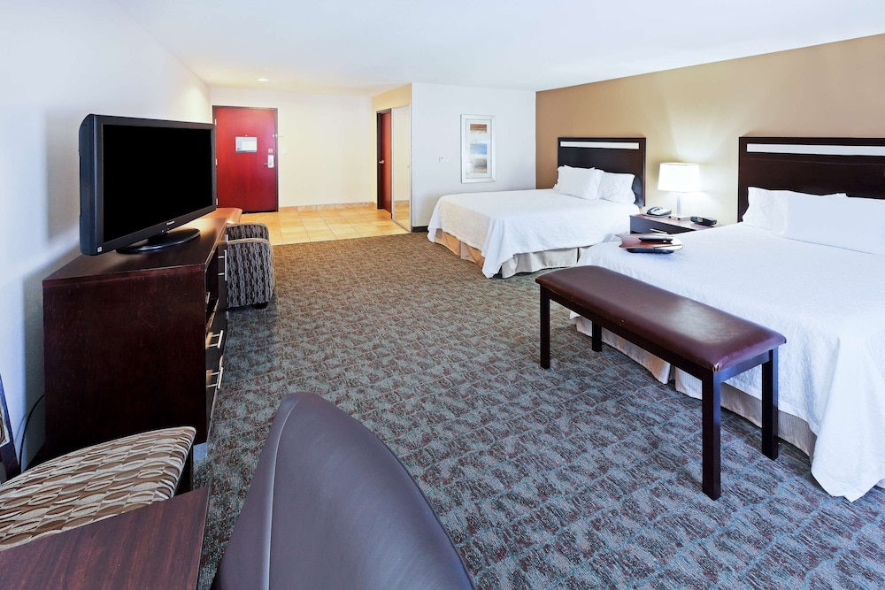 Hampton Inn & Suites Liberal - photo 6