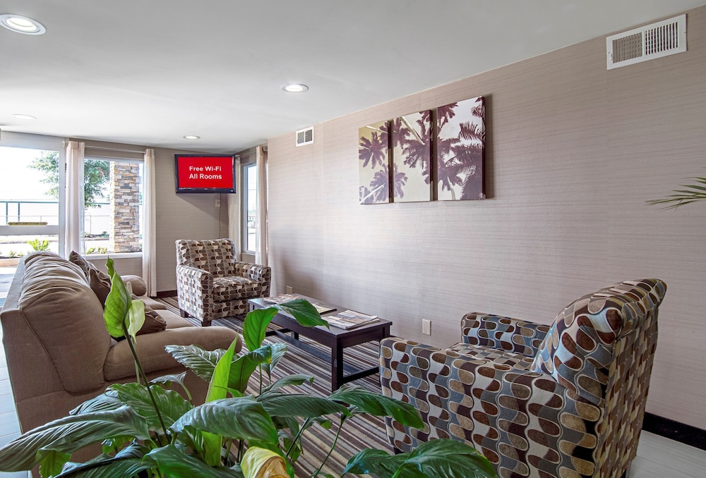 Red Roof Inn & Suites Greenwood SC - photo 3