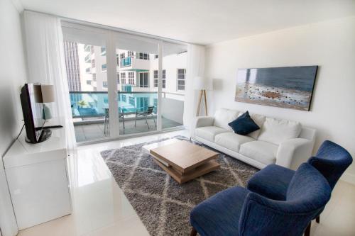 Oceanfront Contemporary Suites - photo 3