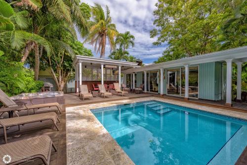 Casa Margarita — 4-Star Luxury Hotel in Key West, United States