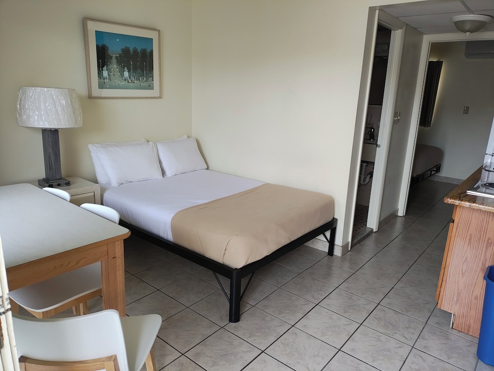 Condor Motel - photo 24