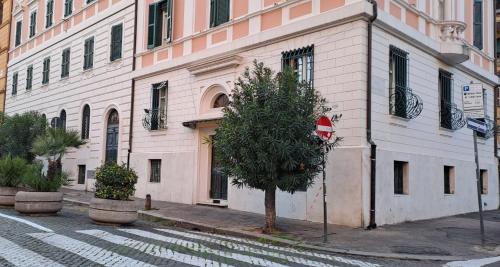 Casa per Ferie Suore Salesiane dei Sacri Cuori — 4-Star Luxury Hotel in Rome, Italy