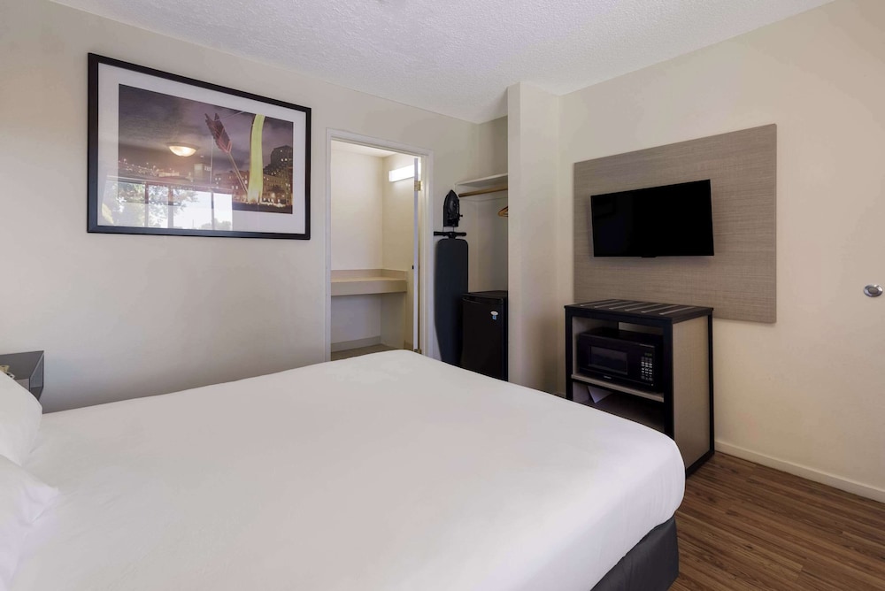 Rodeway Inn Livermore - photo 17