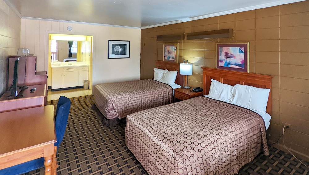 M Star Hotel Cleveland - photo 10