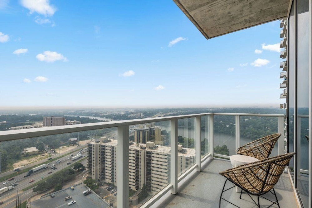 Austin Condo Hotel - photo 577