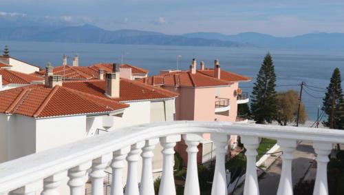 Anestis Apartment — 4-Star Luxury Hotel in Akrata, Greece