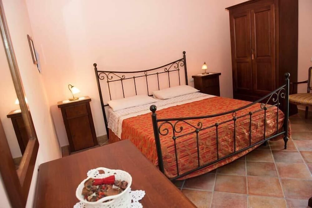 Nel Giardino Dei Limoni — hotel in Montecorice