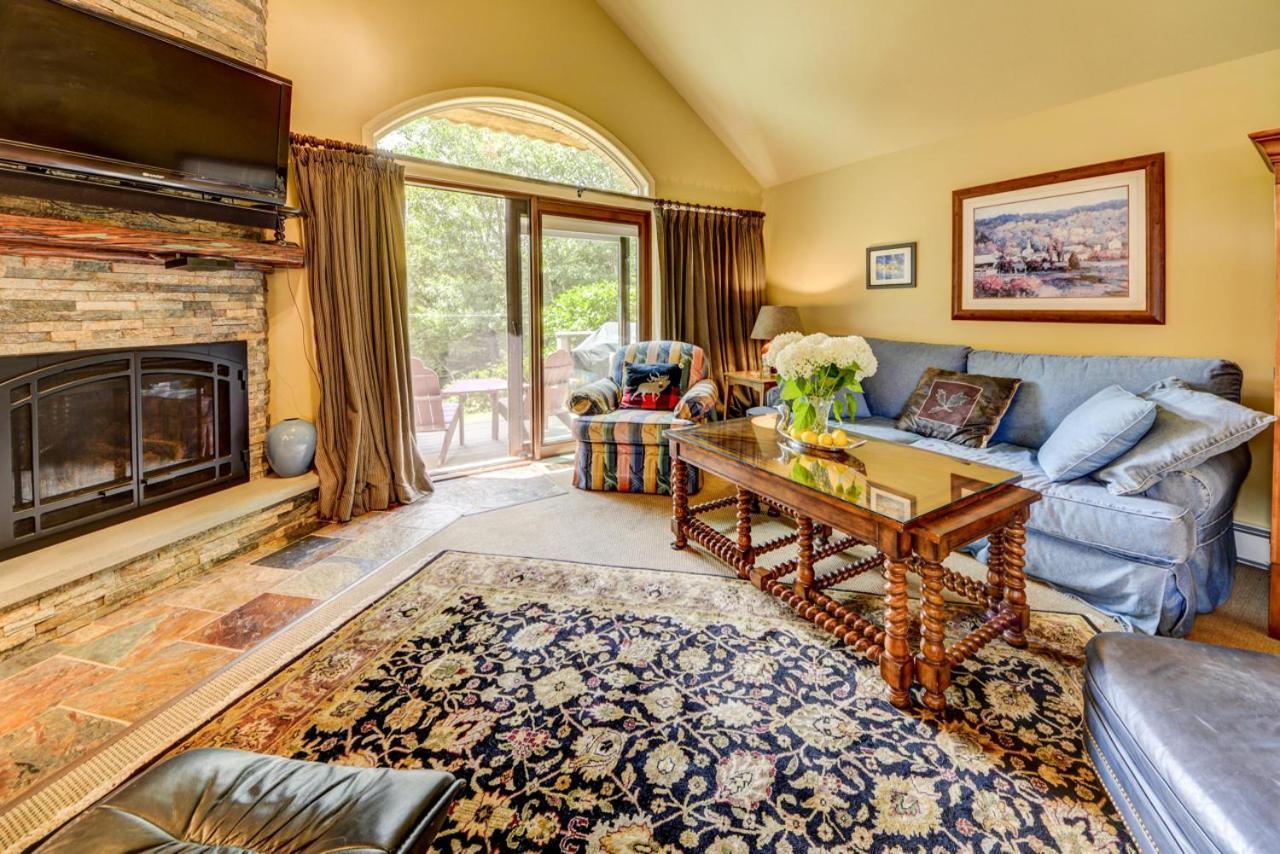 F8 Luxurious Mt Washington Hotel golf course home Wifi cable air conditioning - carbon neutral hotel in Carroll