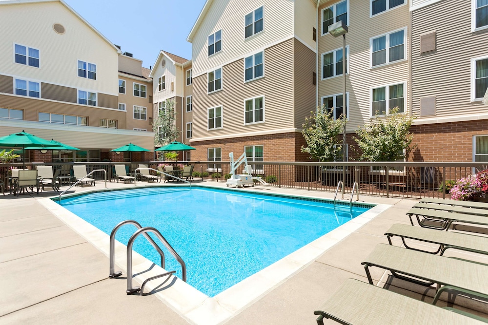 Homewood Suites by Hilton Reading - photo 31