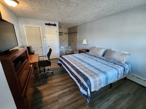 Riviera Motel Erie - photo 16