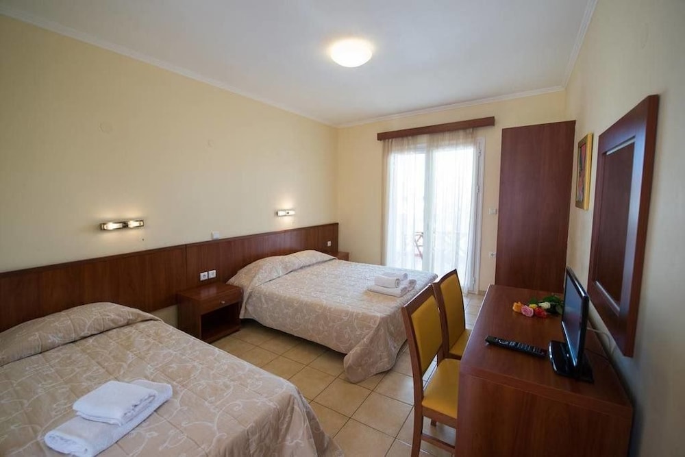Summertime Inn — Lefkada — photo 3