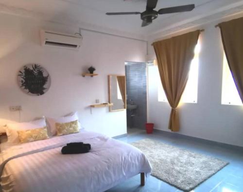 FnR Homestay A — 4-Star Luxury Hotel in Kuala Terengganu, Malaysia