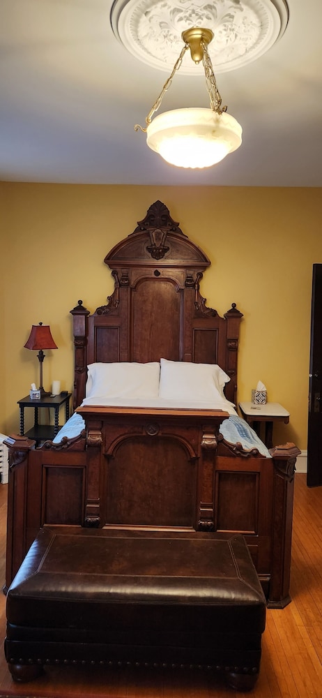 Oaklawn Inn Llc - photo 25