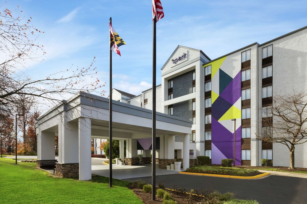 Spark by Hilton Germantown Washington DC North - carbon neutral hotel in Germantown