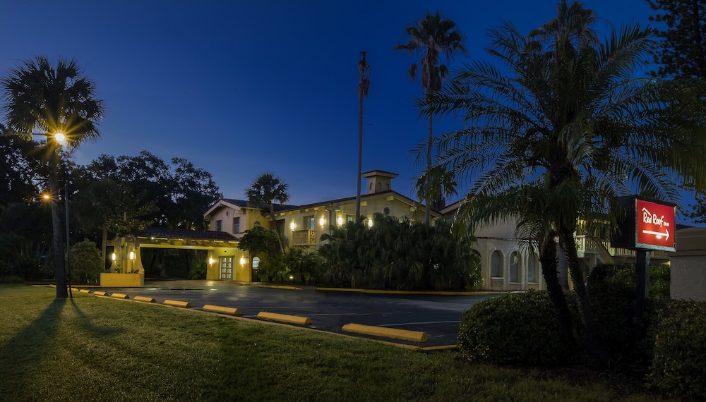 Red Roof Inn Tampa Bay St Petersburg - photo 31