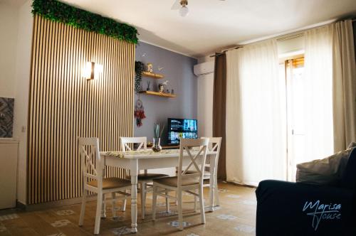 Marisa house — 5-Star Luxury Hotel in Giardini-Naxos, Italy