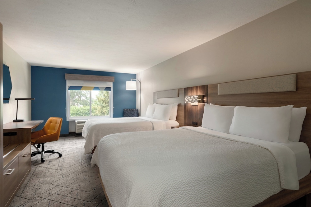 Holiday Inn Express Hotel & Suites North Fremont By Ihg - photo 11