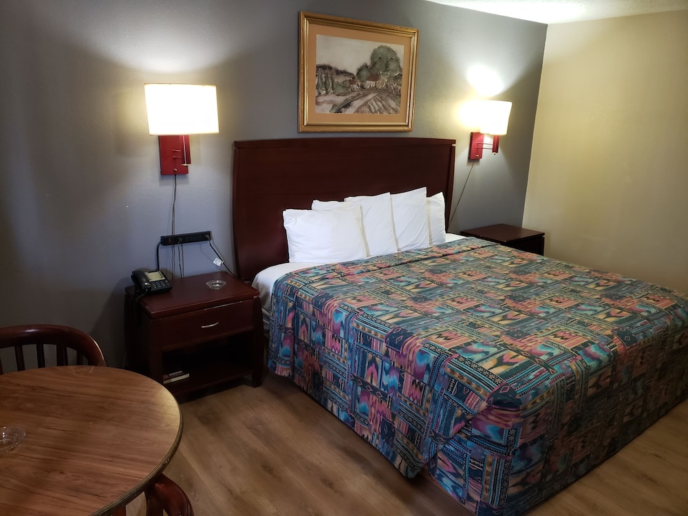 River Heights Motel - photo 4