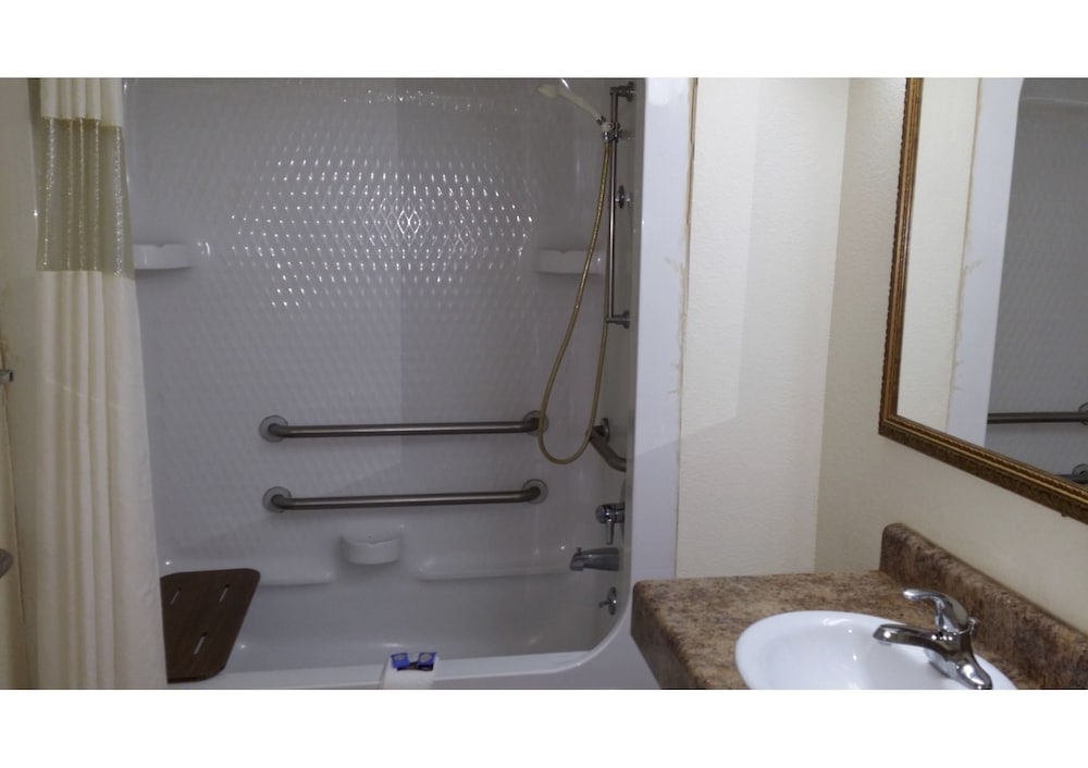 Cajun Inn - photo 8