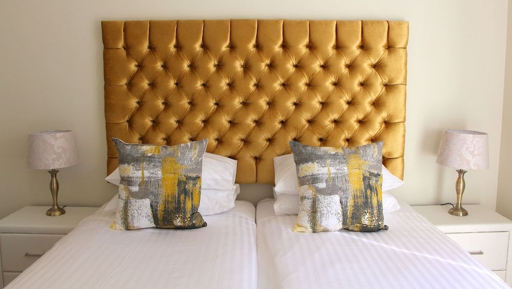 Alphen Lodge
