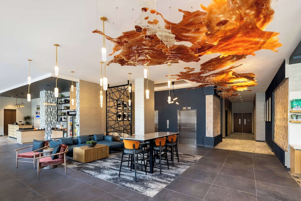 Tempo By Hilton Louisville Downtown Nulu — Louisville