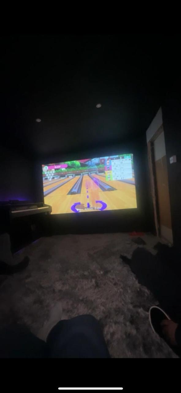 Cinema Room — hotel in West Drayton