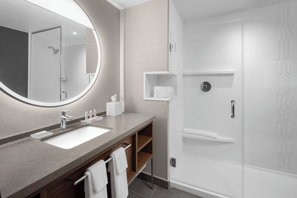 Courtyard by Marriott Lansing Downtown - photo 18