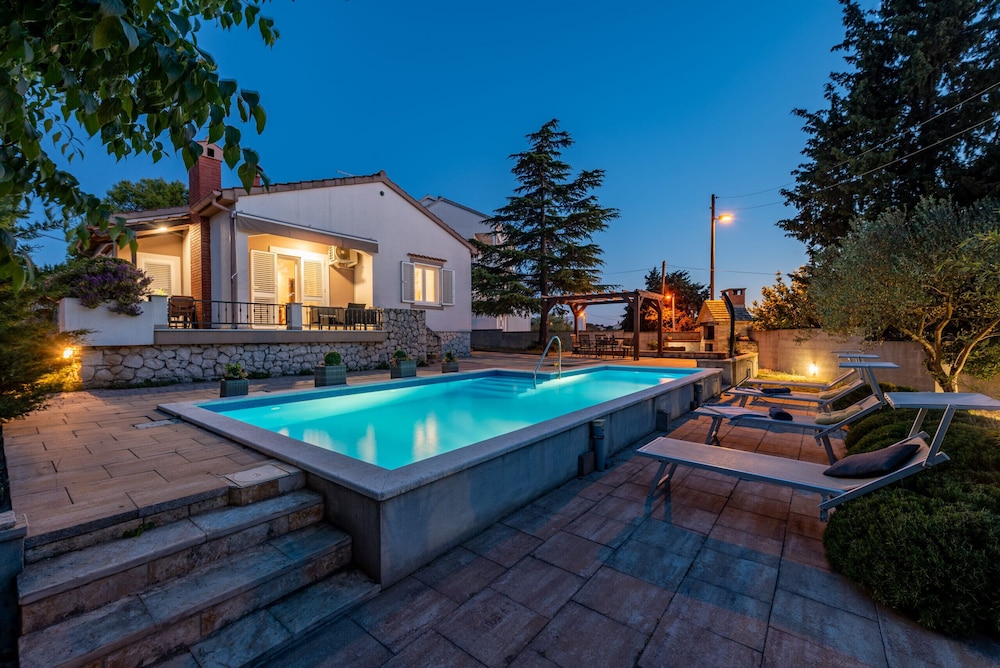 Villa Meštrovic — 4-Star Luxury Hotel in Zadar, Croatia