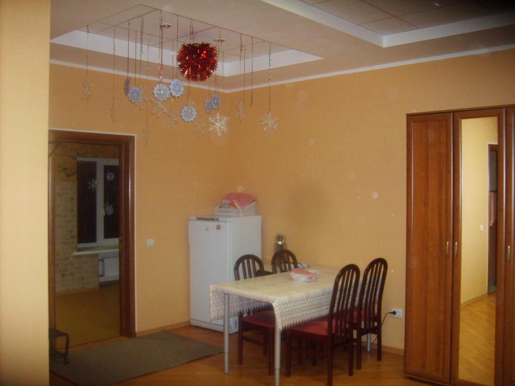 Pavlovo na Neve in Kirovsk, Russia