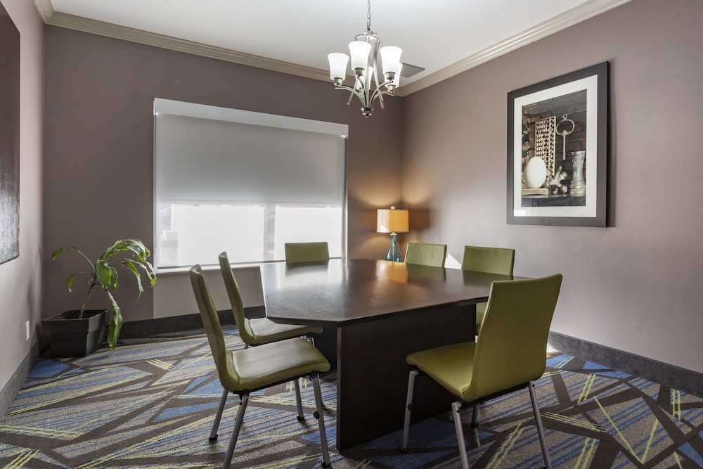 Holiday Inn Express Hotel & Suites Natchitoches by IHG - photo 42