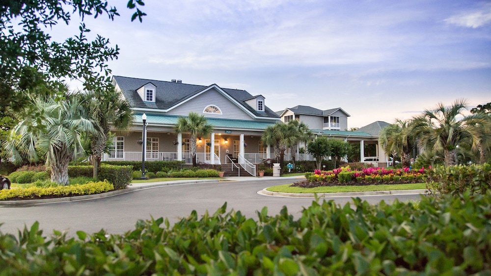 Holiday Inn Club Vacations South Beach Resort by IHG — hotel near Myrtle Beach International Airport