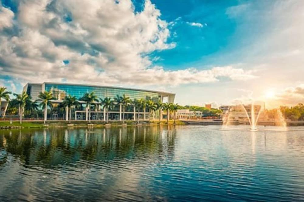 Mutiny Park by SoFLA Vacations - photo 187