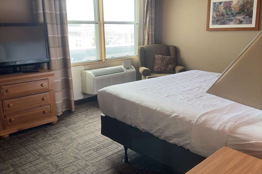 Sleep Inn & Suites near Spirit Mountain - photo 22