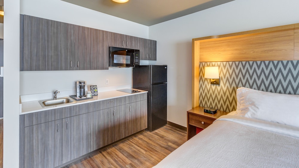 Holiday Inn & Suites Bellingham by IHG - photo 11