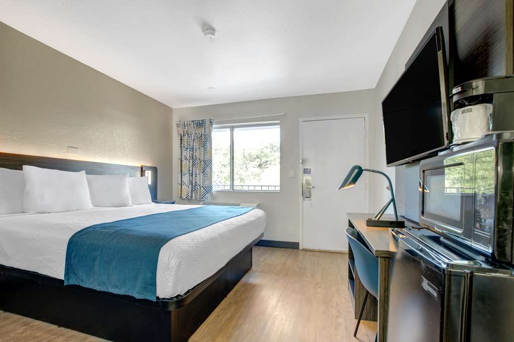 Motel 6 Venice FL - photo 11