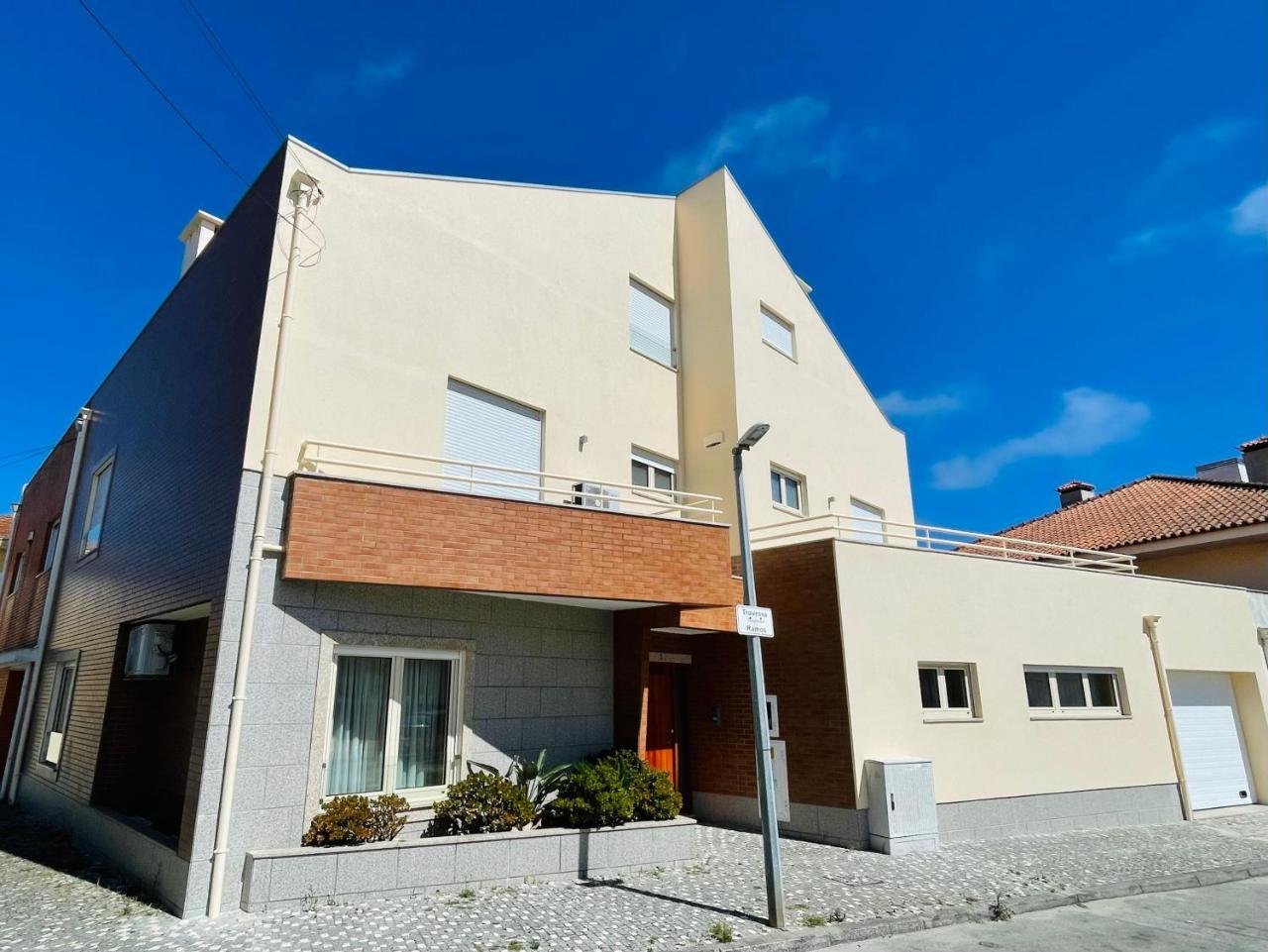 Viravento Family House — 4-Star Luxury Hotel in Espinho, Portugal