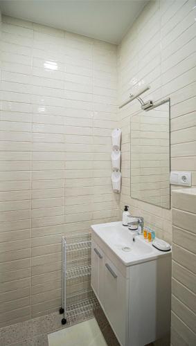 Elegant 1BR Vake Apt for 3 By Wehost