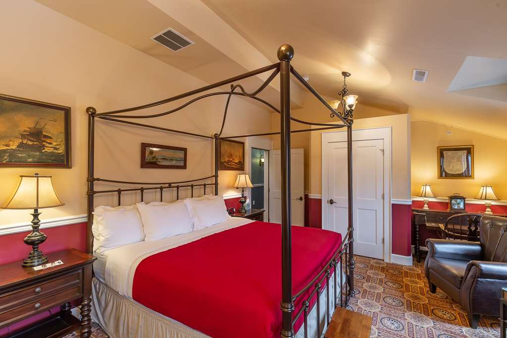 Steele Mansion - photo 14
