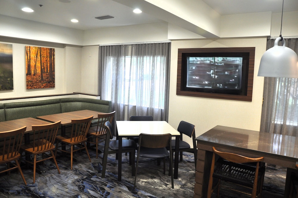 Fairfield Inn & Suites Jacksonville Airport - photo 29