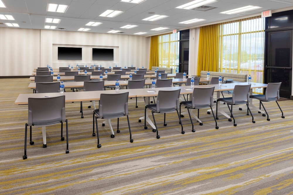 SpringHill Suites by Marriott Great Falls - photo 19
